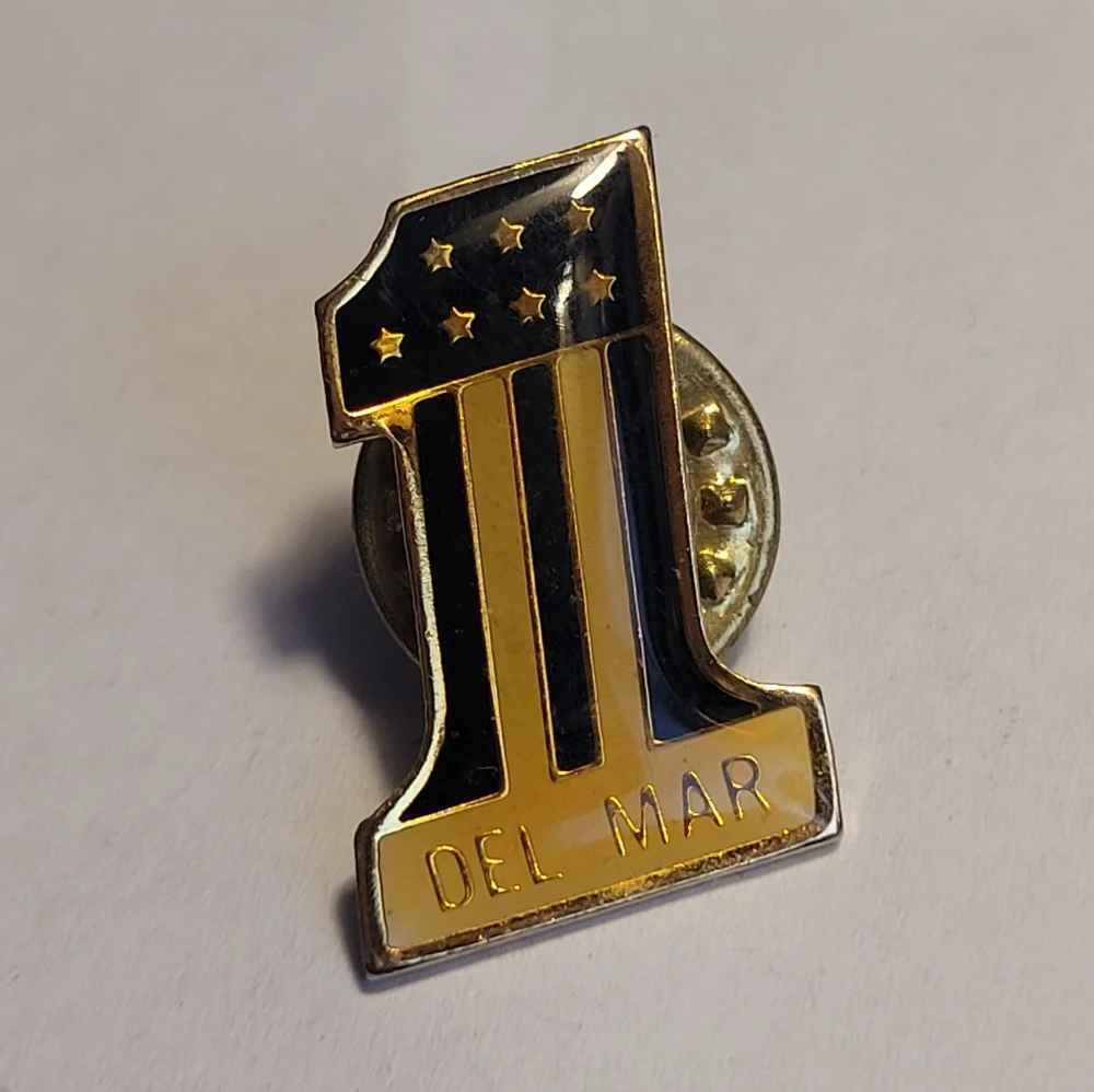 Del Mar Number One Flag Lapel Pin